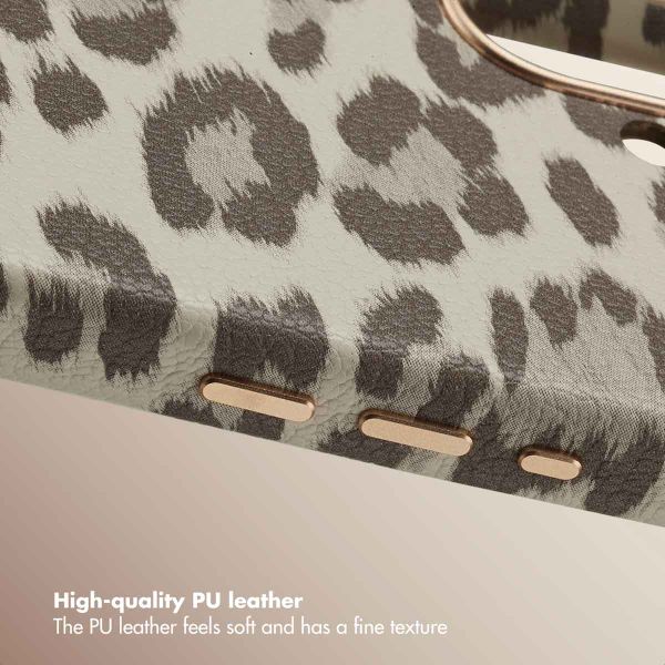 Selencia Sabi Back Cover Panther Print with MagSafe Apple iPhone 17 - Soft Ivory