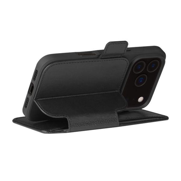 dbramante1928 Copenhagen Bookcase Apple iPhone 17 Pro - Zwart