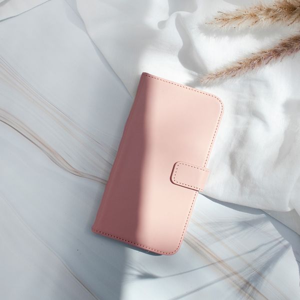 Selencia Echt Leren Bookcase Apple iPhone 12 (Pro) - Dusty Pink