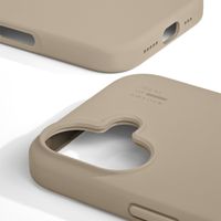 iDeal of Sweden Silicone Case Apple iPhone 16 - Beige