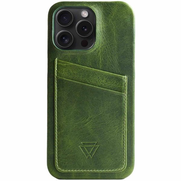 Wachikopa Full Wrap C.C. Backcover met 2 pashouders iPhone 15 Pro - Forest Green