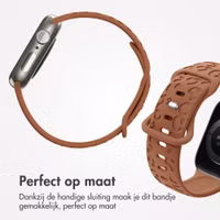 imoshion Siliconen bandje Panterprint Apple Watch Series 1 - 9 / SE (38/40/41 mm) | Series 10 / 11 (42 mm) - Bruin