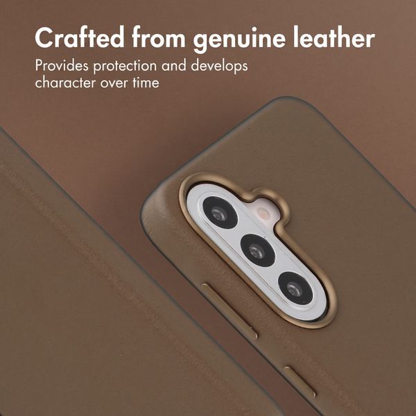 Accezz Leather Case with MagSafe Samsung Galaxy A57 (5G) - Coffee Brown