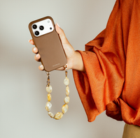 Selencia Rivièra MagSafe Backcover met afneembare haakjes iPhone 12 / 12 Pro - Choco Brown