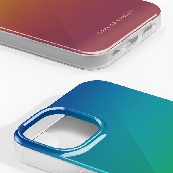 iDeal of Sweden Mirror Case Apple iPhone 13/14/15/16e - Rainbow