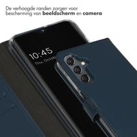 Selencia Echt Lederen Bookcase Samsung Galaxy A25 (5G) - Blauw