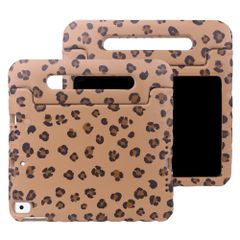imoshion Kidsproof Design Back Cover with Handle Apple iPad 9 (2021) 10.2 inch / iPad 8 (2020) 10.2 inch / iPad 7 (2019) 10.2 inch - Leopard Print