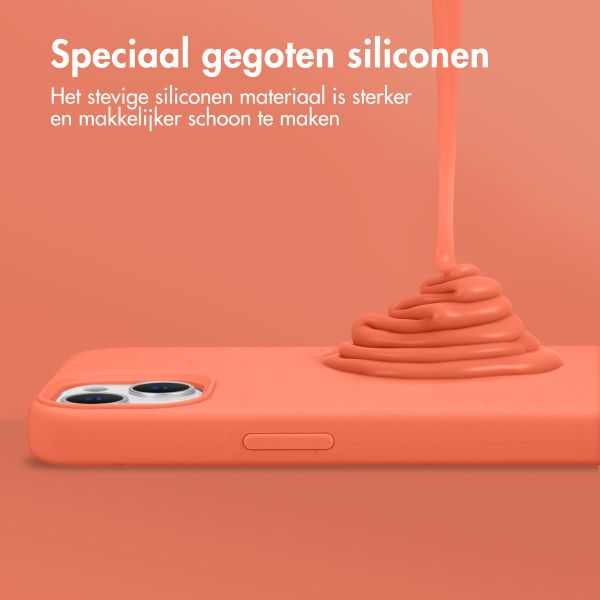 Accezz Liquid Silicone Backcover met MagSafe Apple iPhone 15 - Nectarine