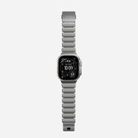 Nomad Stratos Band Apple Watch | 44/45/46/49 mm - Forest Green / Natural Titanium