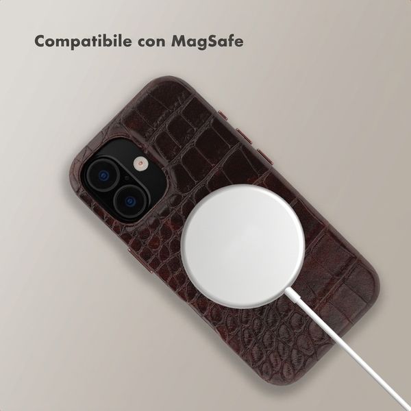 Selencia Croco Backcover met MagSafe Apple iPhone 16 - Choco Brown