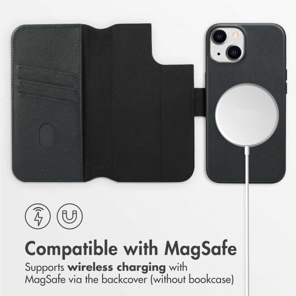 Accezz 2-in-1 Leather Bookcase with MagSafe Apple iPhone 14 - Onyx Black