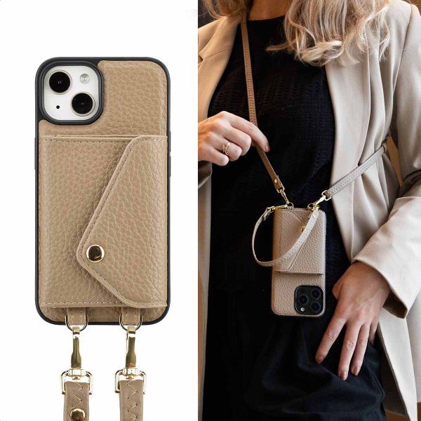 Selencia Sera Koordhoes met pashouder envelop iPhone 13 - Beige