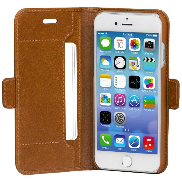 dbramante1928 Copenhagen Bookcase Apple iPhone SE (2022 / 2020) / 8 / 7 - Bruin