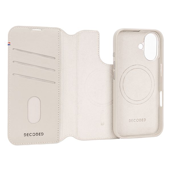 Decoded 2 in 1 Leather Detachable Wallet MagSafe iPhone 16 - Clay