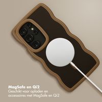 Selencia Wavy Backcover met MagSafe Samsung Galaxy S24 Ultra - Mocha Brown