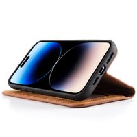 Wachikopa Magic Bookcase 2-in-1 iPhone 14 Pro - Camel