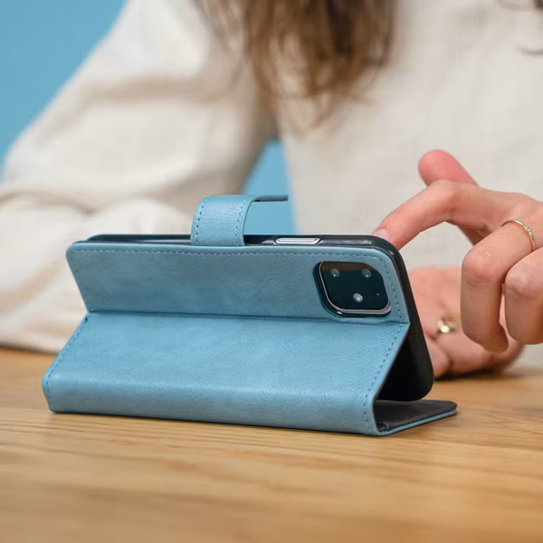 imoshion Luxe Bookcase Samsung Galaxy A10 - Lichtblauw