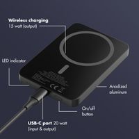 Selencia Vivid Powerbank 5,000 mAh - Wireless Powerbank - MagSafe and Qi - Black / Chic Marble Black