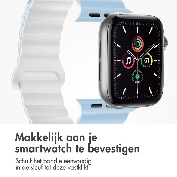 imoshion Siliconen magnetisch bandje Apple Watch Series 1 t/m 9 / SE (38/40/41 mm) | Series 10 (42 mm) - Blauw / Wit