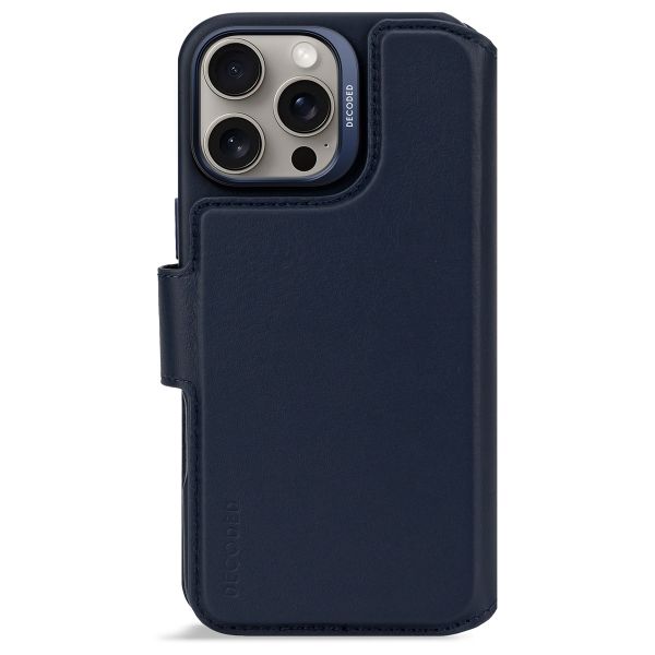 Decoded 2 in 1 Leather Detachable Wallet MagSafe iPhone 16 Pro Max - Navy