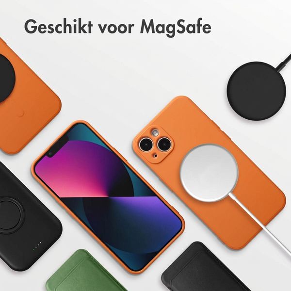 imoshion Color Backcover met MagSafe Apple iPhone 13 - Oranje