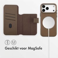 Accezz Leather Bookcase 2-in-1 met MagSafe Apple iPhone 17 Pro Max - Coffee Brown