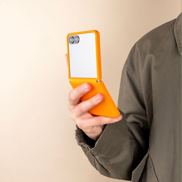 Accezz Grid Backcover Samsung Galaxy Z Flip 8 - Oranje