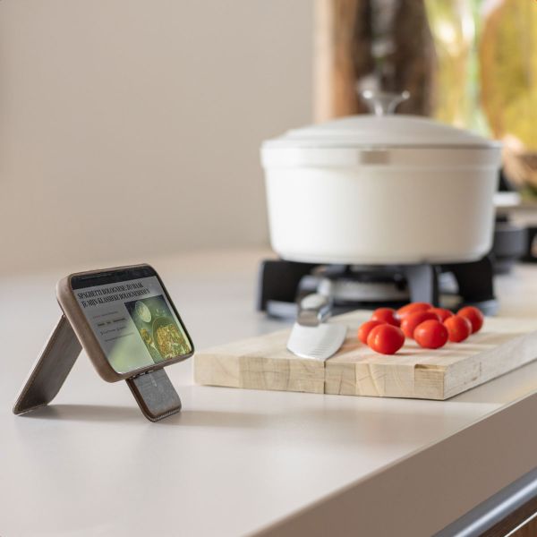 Accezz Vintage Leather MagSafe Kaarthouder met Standaard - Rustic Brown