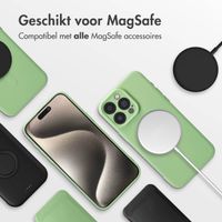 imoshion Color Backcover met MagSafe Apple iPhone 15 Pro Max - Groen