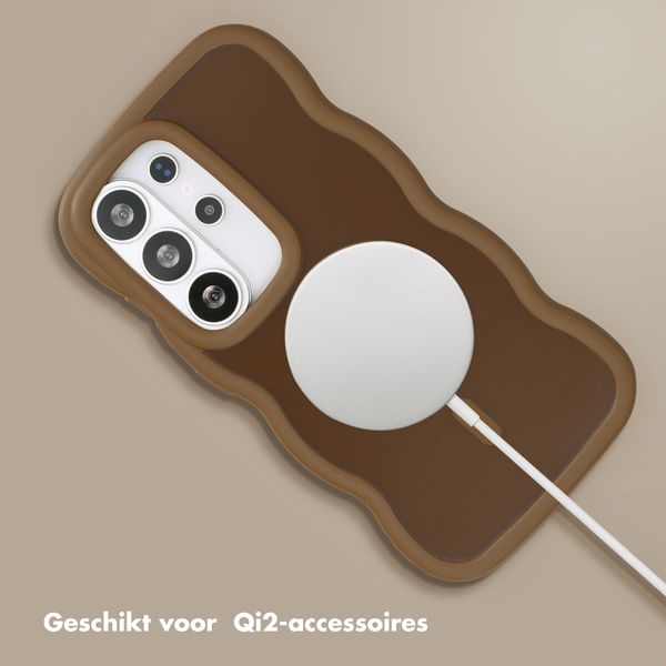 Selencia Wavy Backcover met MagSafe Samsung Galaxy S26 Ultra - Mocha Brown