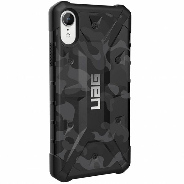 UAG Pathfinder Backcover iPhone Xr