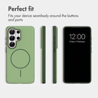 imoshion Colour Back Cover with Thin MagSafe Ring Samsung Galaxy S26 Ultra - Dark Green