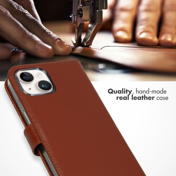 Selencia Genuine Leather Book Case Apple iPhone 15 Plus - Light Brown