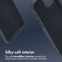 Accezz Leather Back Cover with MagSafe Apple iPhone 12 (Pro) - Nightfall Blue