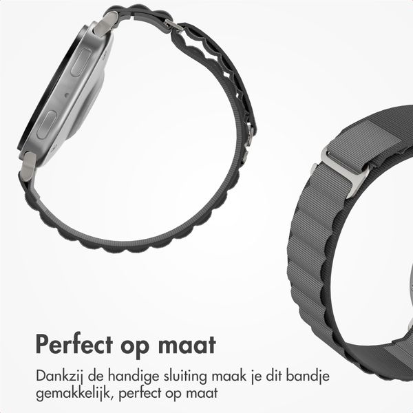 Accezz Nylon Alpine bandje Samsung Galaxy Watch 9 (40/44mm) / Watch 8 (40/44mm) / Classic (46mm) - Dark Grey