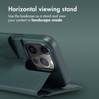 Accezz 2-in-1 Leather Bookcase with MagSafe Apple iPhone 15 Pro - Cedar Green