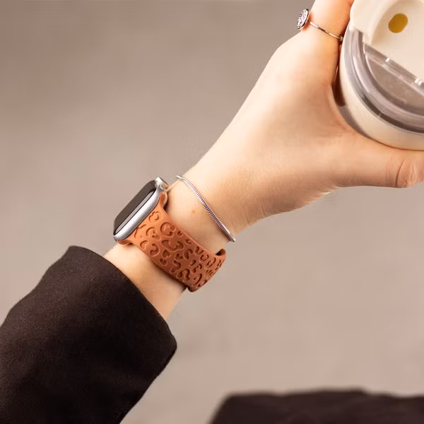 imoshion Siliconen bandje Panterprint Apple Watch Series 1 - 9 / SE (38/40/41 mm) | Series 10 / 11 (42 mm) - Bruin