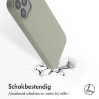 Accezz Liquid Silicone Backcover met MagSafe Apple iPhone 13 Pro Max - Cooper Green
