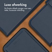 Accezz Premium Leather 2 in 1 Wallet Bookcase Samsung Galaxy S22 - Donkerblauw