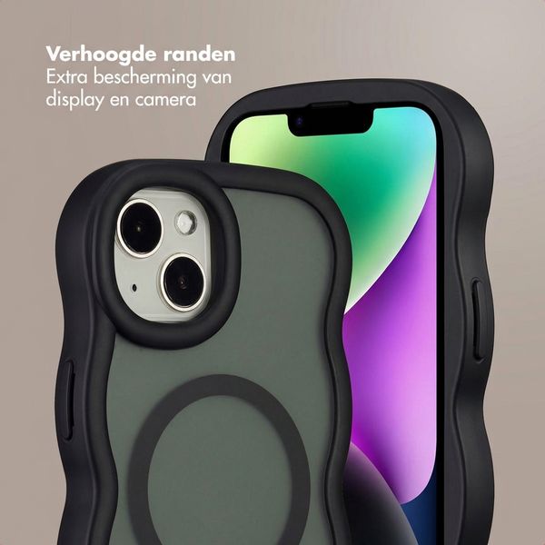 Selencia Wavy Backcover met MagSafe Apple iPhone 14 / 13 - Zwart