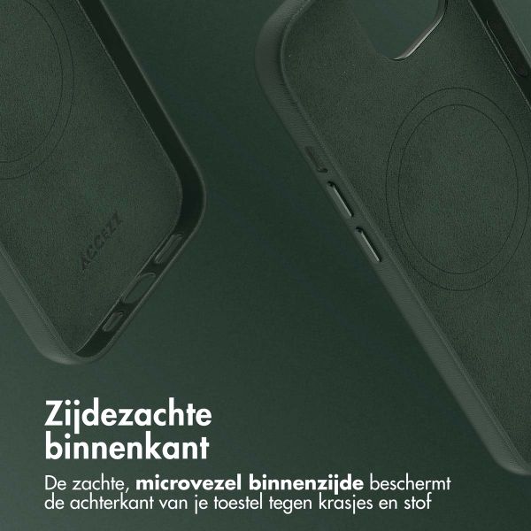 Accezz MagSafe Leather Backcover Apple iPhone 15 - Cedar Green