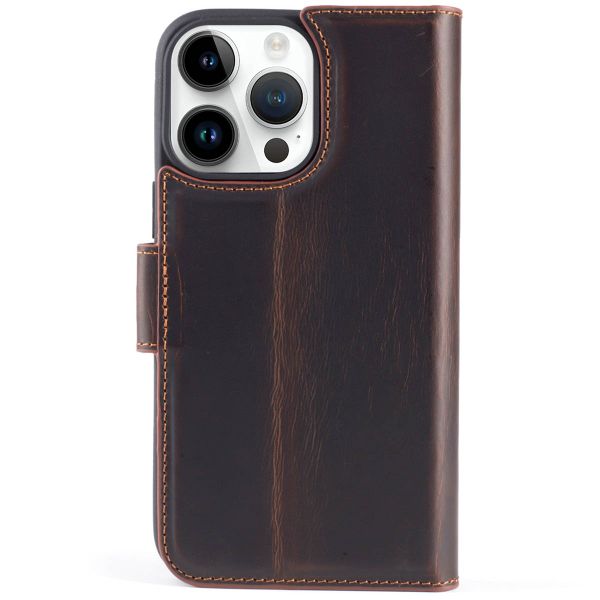 Wachikopa Magic Bookcase 2-in-1 iPhone 14 Pro - Dark Brown