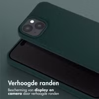 Selencia Siliconen hoesje met afneembaar koord Apple iPhone 15 - Donkergroen