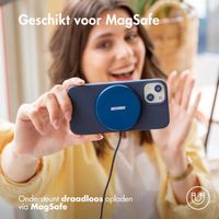 Accezz Liquid Silicone Backcover met MagSafe Apple iPhone 16 Pro - Donkerblauw