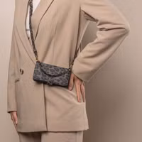 Selencia Sabi Bookcase met Panterprint Samsung Galaxy A35 - Midnight Black