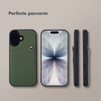 Selencia Riva Backcover met Pashouder Apple iPhone 17 - Sage Green
