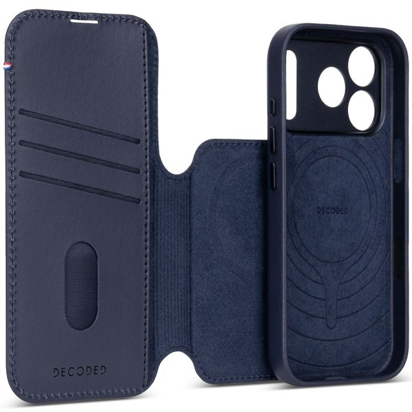 Decoded 2 in 1 Leather Detachable Wallet MagSafe Apple iPhone 18 Pro / 17 Pro - Midnight