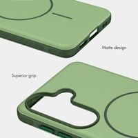 imoshion Colour Back Cover with Thin MagSafe Ring Samsung Galaxy S26 - Dark Green