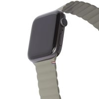 Decoded Silicone Magnetic Traction Strap Lite Apple Watch Series 1-9 / SE - 38/40/41 mm / Series 10 - 42 mm - Olive