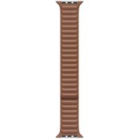 Apple Leather Link Apple Watch Series 1 t/m 9 / SE (38/40/41 mm) | Series 10 / 11 (42 mm) - Maat M/L - Saddle Brown